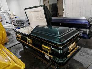 Caja <span class=keywords><strong>de</strong></span> ataúd <span class=keywords><strong>de</strong></span> Metal con acabado verde bosque MF1, <span class=keywords><strong>casa</strong></span> funeraria fallecida, caja <span class=keywords><strong>de</strong></span> ataúd <span class=keywords><strong>de</strong></span> Metal Interior <span class=keywords><strong>de</strong></span> terciopelo blanco con herrajes <span class=keywords><strong>de</strong></span> Metal - Product Image 6