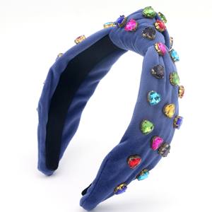 عصابات رأس ملونة مصنوعة يدويًا من الكريستال على شكل قلب قوس قزح لعيد الميلاد ، عصابات رأس مخصصة من القماش المخملي الأزرق الداكن - Product Image 2