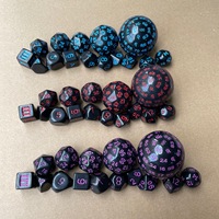 2025 nouveau jeu de dés 3D 100 15 pièces acrylique polyédrique Logo personnalisé sculpté écologique D & D jeu de rôle coffret cadeau de jeu