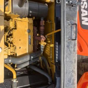 รถขุดตีนตะขาบมือสอง Caterpillar CAT 323D ขนาด 23 ตัน รถขุดมือสอง Cat 323 ของแท้จากญี่ปุ่น สภาพดี มีสินค้าในสต็อก - Product Image 4