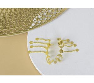 Arete de Oreja Cascada Lunar para Mujer, Joyería Elegante Inspirada en la Luna, Accesorio Ligero y Estilizado para Uso Diario y Eventos Especiales - Product Image 3