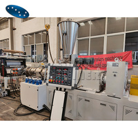 Ligne de production de panneaux muraux en PVC intégrés de haute précision pour la fabrication de panneaux muraux décoratifs