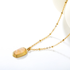 Collier Pendentif Tendance en Pierre d'Agate Géométrique, Plaqué Or 18 carats, Alliage de Zinc, Chaîne Clavicule, Bijou Cadeau - Product Image 3