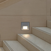 Lampe d'escalier encastrée carrée de 86 mm avec interrupteur au pied pour éclairage de couloir, allée, paysage, cour et marches nocturnes