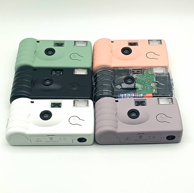 Customizable D76 Disposable Retro Camera 135 Film Point-and-Shoot 35mm Black & White Film Plastic Material