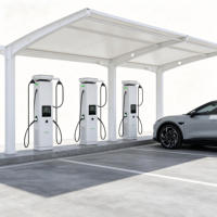Câble de charge DC pour véhicule électrique avec bras oscillant rétractable et système d'équilibrage pour chargeur rapide DC