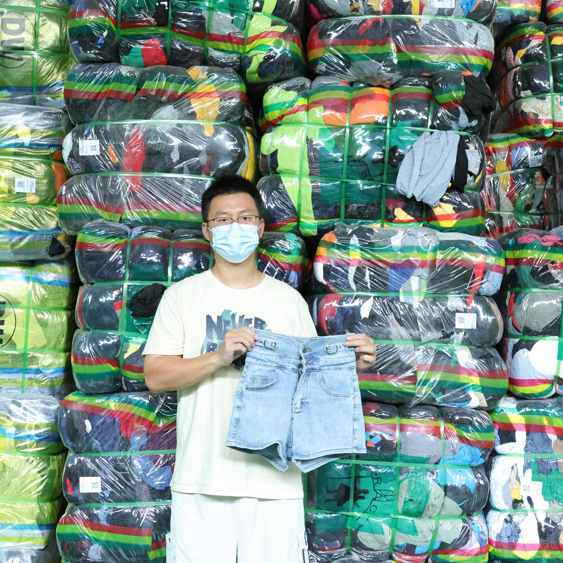 Descubre la Moda Sostenible: vender ropa usada de Calidad para