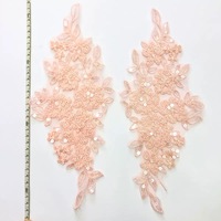 Nouvelle mode : Patchs brodés 3D à coudre, fleurs en tissu, perles de sequins, résine, personnalisables, couleur Pantone au choix, pour robe de mariée et chapeau