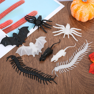 Halloween Plastic Bat Spider Centipede <b>Mouse</b> <b>Toy</b> For Prank Decorations - Product Image 2