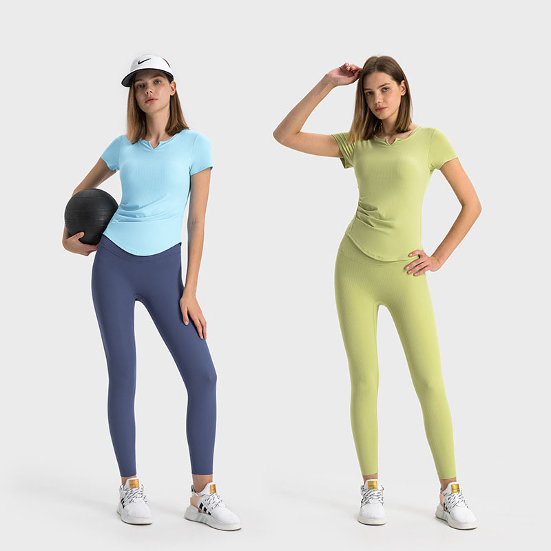 Hot Selling Women Ribbed V Neck Activewear Short Sleeve Shirts Wrinkle Slim Fit Gym Wear Yoga Wear Short T-shirts With Chest Pad