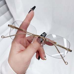 Gafas de Sol Retro 2025 con Lentes Fotocromáticas que Cambian de Color, Montura de Aleación sin Aro, Anti Luz Azul para Mujer - Product Image 6