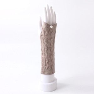 Vente en gros de nouvelles mitaines en tricot élégantes personnalisées pour femmes avec couleur personnalisée - Product Image 5