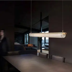 איטלקי מעצב מסעדה מילה אחת ארוך נברשת מעצב נורדי בר מול שולחן עבודה משרד תאורה