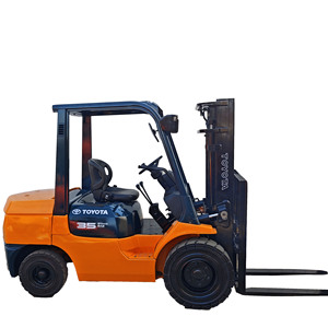 Chariot élévateur diesel Toyota d'occasion 3,5 tonnes avec moteur, bon prix, à vendre, origine Japon, poids 4500 kg, inspection vidéo et rapport fournis - Product Image 1