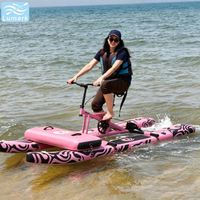 Vélo aquatique à pédales à plateau plat, monoplace, cadre en aluminium avec tapis flottant avant, profilé pour les centres de villégiature, portable, de Chine Lumark