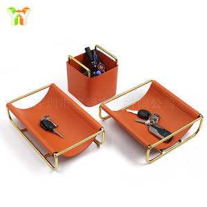 Panier de rangement à structure métallique, porte-stylos garni de cuir, organiseur de télécommandes de bureau, étagère de rangement en fer forgé (en stock) - Product Image 4
