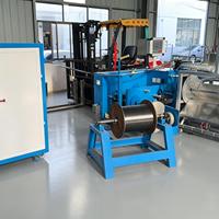 Machine automatique de fabrication de conduits flexibles en aluminium pour la ventilation et l'évacuation des systèmes CVC