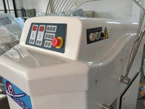 Mélangeur de pâte à pain industriel en spirale Mélangeur de farine à usage intensif <span class=keywords><strong>Pétrin</strong></span> de pâte pour boulangerie utilisé 50kg 100kg 150KG Mélangeur de pâte à bol élévateur - Product Image 5
