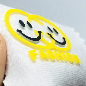 Oferta Especial: Logotipos de Transferencia Térmica de Silicona Personalizados Directos de Fábrica para Uso en Prensa de Calor Dual, <span class=keywords><strong>Pegatinas</strong></span> de Marca para Prendas Exteriores - Product Image 3
