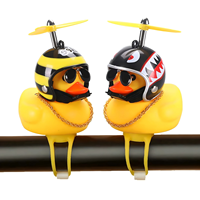 Mini Niedliche Gelbe Quietscheente Großhandel mit Bambus-Libellen-Helm