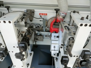 Dieu nous bénisse, <span class=keywords><strong>de</strong></span> haute qualité, fabrication <span class=keywords><strong>de</strong></span> machines à plaquer les chants CNC, tout type dont vous avez besoin - Product Image 5