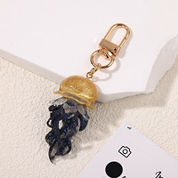 Porte-clés Méduse Esthétique Transparente en Résine Scintillante, Breloques Animaux Marins Mignons pour Femmes, Pendentif de Sac à Dos