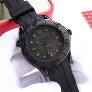 Montres mécaniques de loisirs pour hommes personnalisables de haute qualité, avec cadran lumineux à motif aquatique et bracelet en caoutchouc - Product Image 2