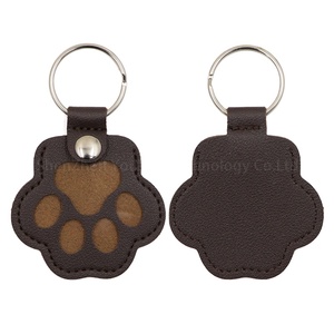 Customized Paw Shape Memorial Keychain Container Case PU Leather Pet Hair Storage Bag Pendant - Product Image 3