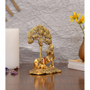 Ídolo de Krishna chapado en oro con vaca Kamdhenu | Escultura Murti de Metal para decoración del hogar Templo de oficina y artículo de regalo de inauguración de la casa - Product Image 1