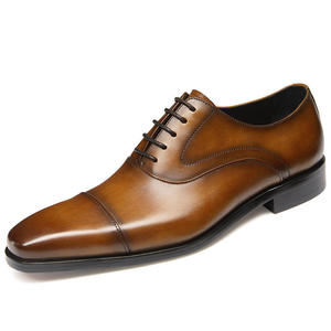 Chaussures classiques pour hommes, en cuir véritable italien de haute qualité, fabriquées à la main. Chaussures habillées et Richelieu pour hommes en cuir véritable. - Product Image 1