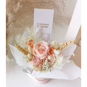 2024 nouveau cadeau de fête des pères de la mère rose fleur séchée pour toujours <span class=keywords><strong>Mini</strong></span> <span class=keywords><strong>bouquet</strong></span> de <span class=keywords><strong>fleurs</strong></span> conservées - Product Image 4