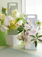 Boîte d'emballage cadeau fleur rigide de luxe avec fermeture magnétique Boîte de papier recyclable pour la livraison de bouquet et les événements pour les fleuristes