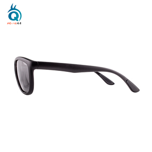 2019 nuevos hombres magnético Clip <span class=keywords><strong>gafas</strong></span> <span class=keywords><strong>de</strong></span> conducir imán polarizado <span class=keywords><strong>gafas</strong></span> <span class=keywords><strong>de</strong></span> <span class=keywords><strong>sol</strong></span> <span class=keywords><strong>de</strong></span> moda - Product Image 5