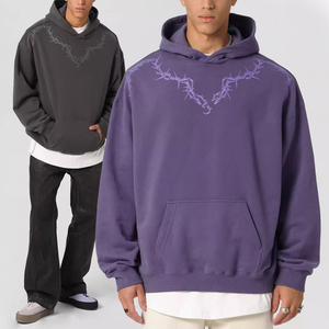 Sudadera con Capucha KingSen con Estampado de Espinas Bordadas, Cuello en V, Unisex, Estilo Urbano de Invierno, Diseño Personalizado Holgado, 100% Algodón - Product Image 5
