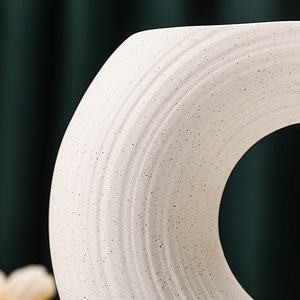<span class=keywords><strong>Vase</strong></span> en céramique blanche <span class=keywords><strong>pour</strong></span> la décoration moderne de la maison, vases ronds mats en forme de donut <span class=keywords><strong>pour</strong></span> l'herbe de la <span class=keywords><strong>pampa</strong></span> - Product Image 4