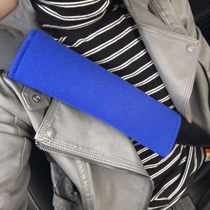 Cubierta de hombro del cinturón de seguridad del coche del asiento de los suministros automotrices transfronterizos para la almohada de dormir de los niños de dos piezas - Product Image 1