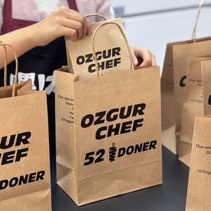 Sacs en papier kraft biodégradables et recyclables personnalisés, écologiques, avec poignées, pour barbecue grillé à emporter - Product Image 2