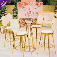 Ensemble de table et de chaises de bar super confortable en acier inoxydable doré pour événements de luxe, fêtes, mariages, banquets, cuisine dorée
