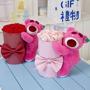 Ramo de Fresas y Osos, Ramo de Rosas Eternas de Peluche, Cesta de Regalo para Cumpleaños y Graduación, Regalo para Novia, Día de San Valentín Artificial - Product Image 1