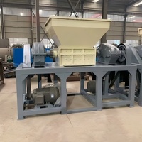 Déchiqueteur hydraulique puissant à double arbre pour le recyclage du papier, du bois, du métal et du plastique, idéal pour les centres de recyclage