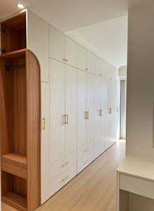 Armario Moderno y Lujoso para Dormitorio Principal, Grande y Personalizado, con Diseño Ecológico para Muebles de Villa y Vestidor - Product Image 2