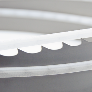 Utilisation de charpentier lame de <span class=keywords><strong>scie</strong></span> à <span class=keywords><strong>ruban</strong></span> bi-métal travail du bois M51 M42 <span class=keywords><strong>ruban</strong></span> de <span class=keywords><strong>scie</strong></span> pour couper le métal pour Machine verticale - Product Image 1