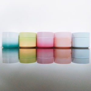 Ensemble de contenants vides pour soins de la peau personnalisés de 50 g, 50, 100, 120 ml, flacons et pots colorés pour les soins capillaires - Product Image 1