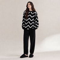 Ensemble de pyjama en sherpa noir et blanc à chevrons pour femme, demi-velours, chaud pour l'hiver, vêtements de détente, ensemble deux pièces, personnalisable OEM