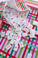 2026 Ubin Mahjong Amerika Mewah Kustom Baru untuk Hiburan Harian, Ubin Mahjong Natal Putih Lapis Tunggal