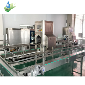 <span class=keywords><strong>Prix</strong></span> automatique <span class=keywords><strong>18</strong></span> 19 20 litres Seau retournable en polycarbonate 3 à 5 gallons <span class=keywords><strong>Machine</strong></span> de remplissage et de capsulage pour embouteillage d'eau - Product Image 4