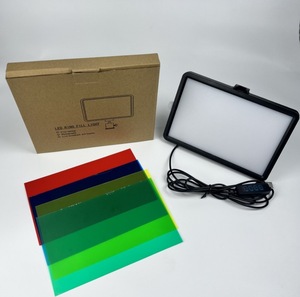 Mini <span class=keywords><strong>panou</strong></span> Bi Color 160 LED, 4 filtres de culoare Professional LED Video Light Dimmable Réglable - Product Image 2