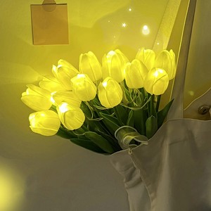 <span class=keywords><strong>Tulipani</strong></span> con Luce LED Fiori Artificiali di Tulipano Lampada da Tavolo Bouquet di <span class=keywords><strong>Tulipani</strong></span> Simulati Luce Notturna Regalo per Decorazione Casa - Product Image 3