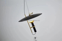 Élégant petit lustre et suspension LED en métal de style décoratif artistique pour la décoration intérieure de la maison