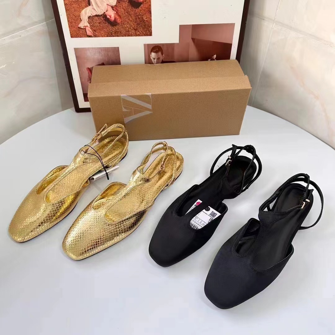 Flat Gold Sandals 2025 New Trendy Lightweight Design